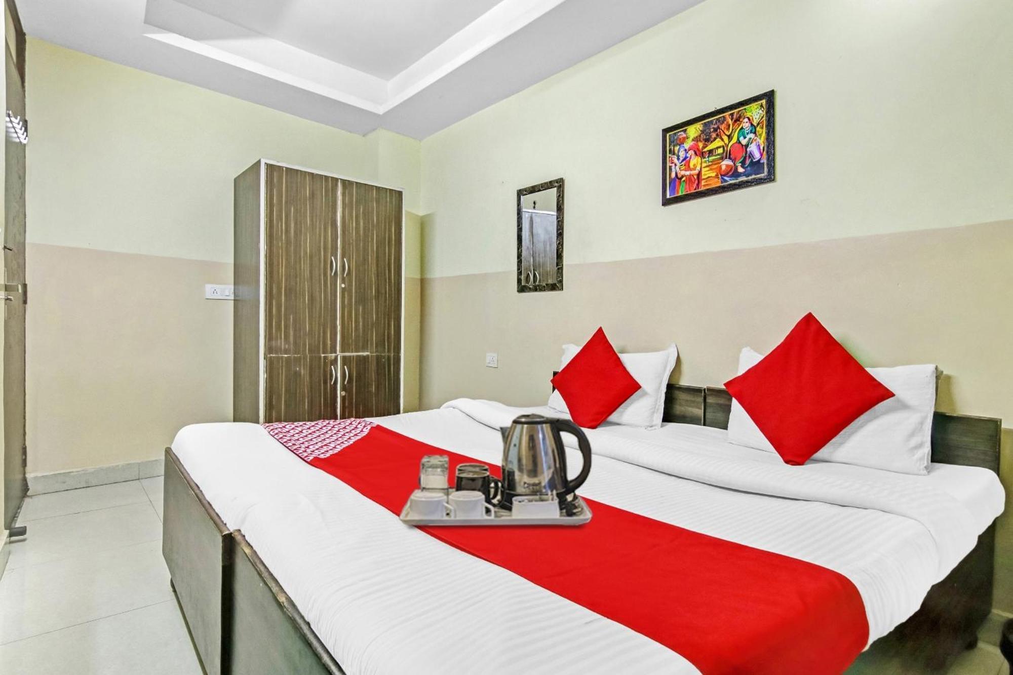 Super Hotel O Royal Green Νέο Δελχί Εξωτερικό φωτογραφία