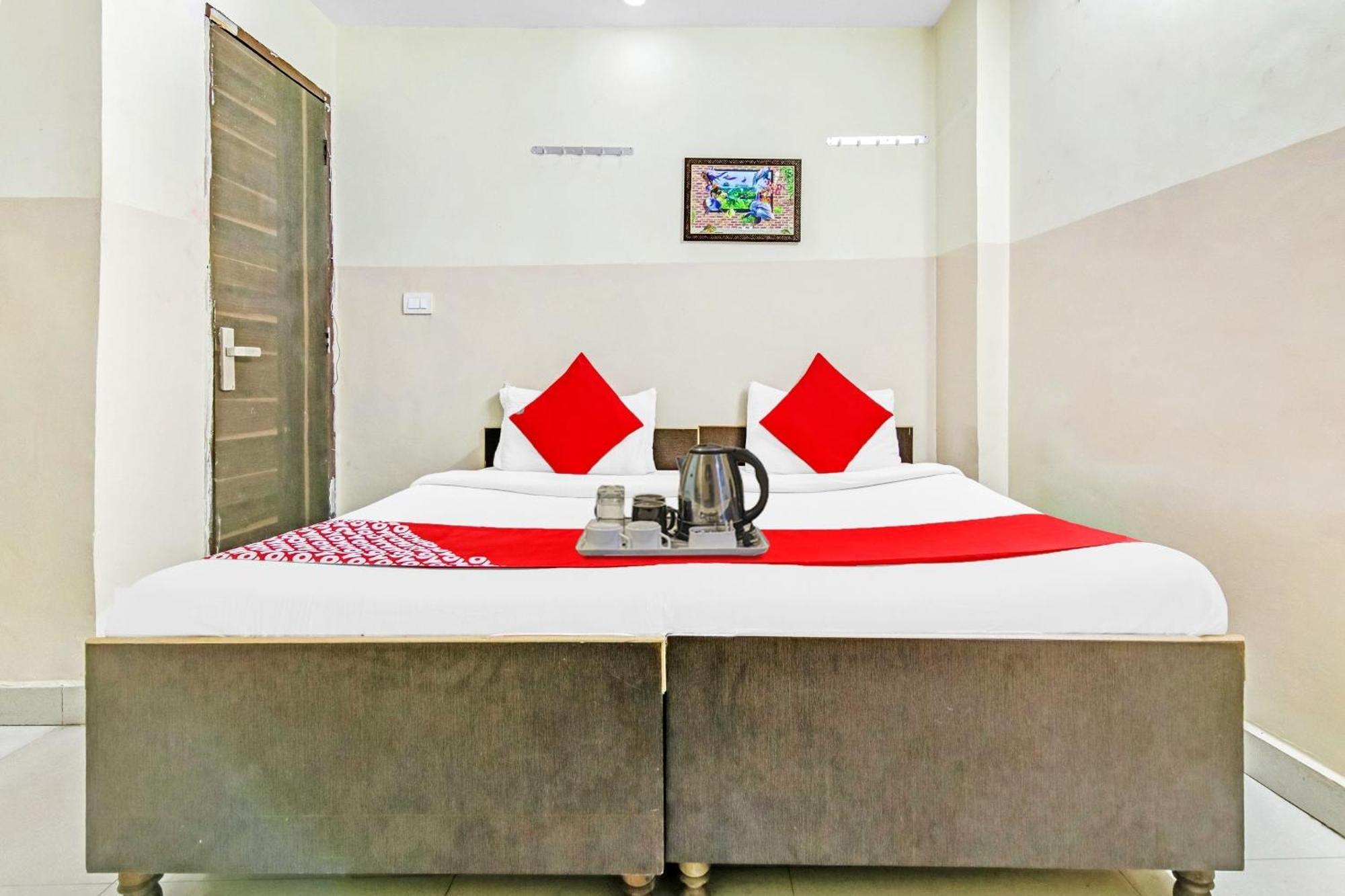 Super Hotel O Royal Green Νέο Δελχί Εξωτερικό φωτογραφία